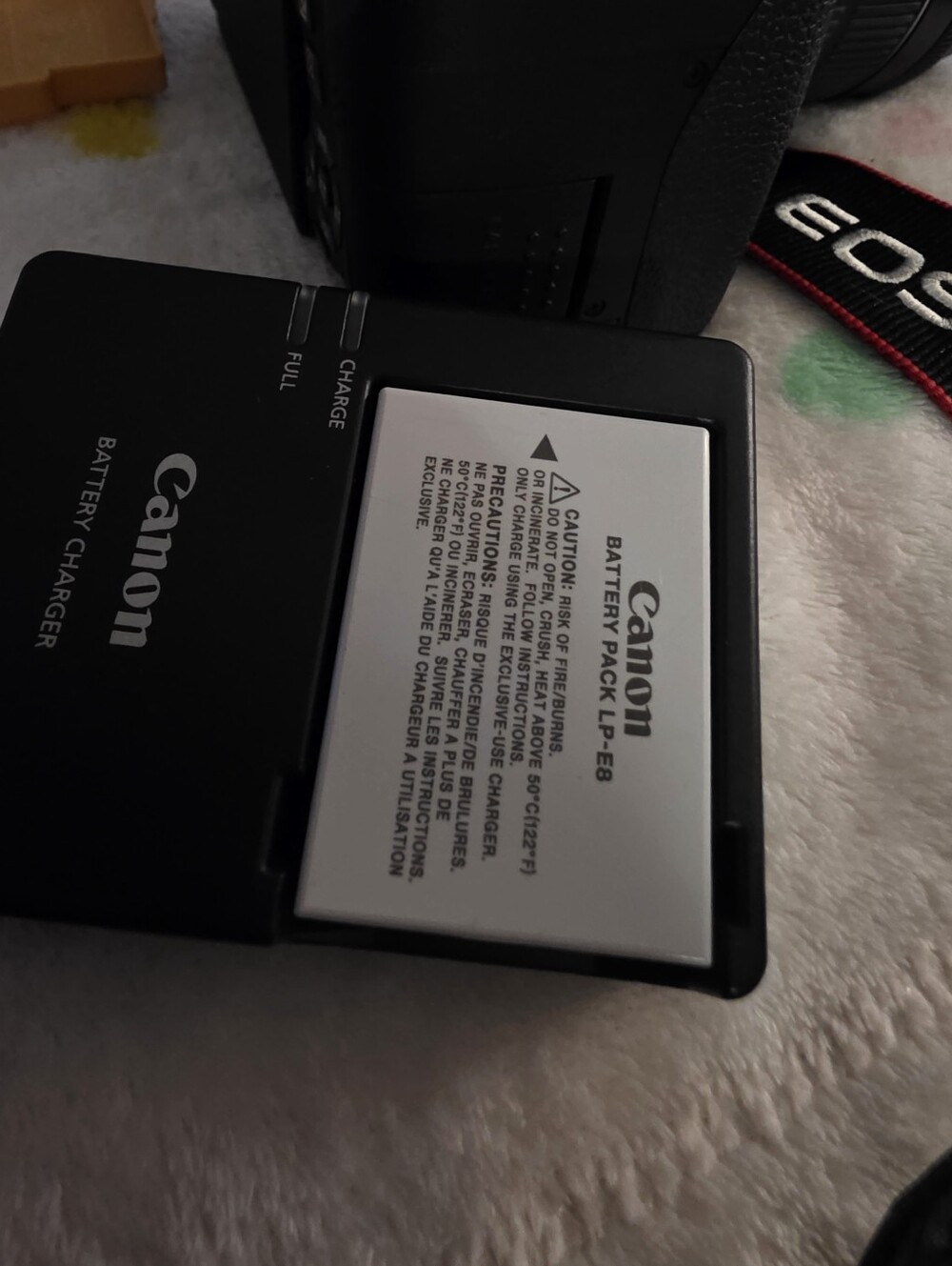 Canon Camera - Picture 11 of 12
